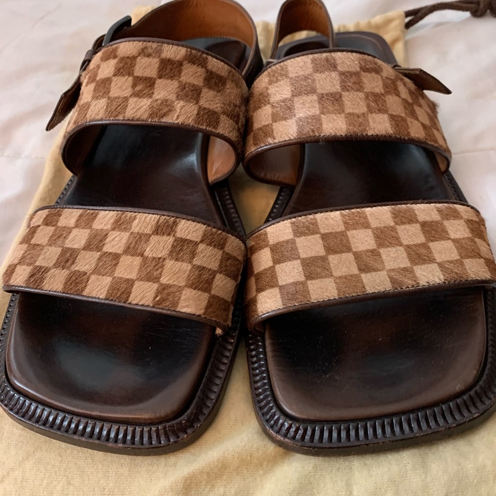 Authentic LV Men’s Strap-on Sandals